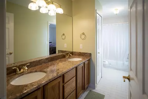 47418 Wallingford, Canton, MI 48188 photo 27