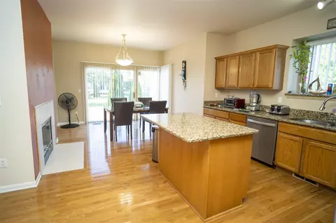 47418 Wallingford, Canton, MI 48188 photo 11