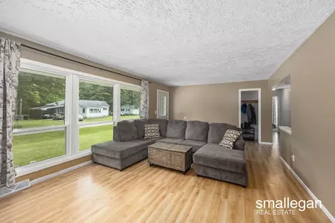 237 S Higbee, Lyons, MI 48851 photo 2