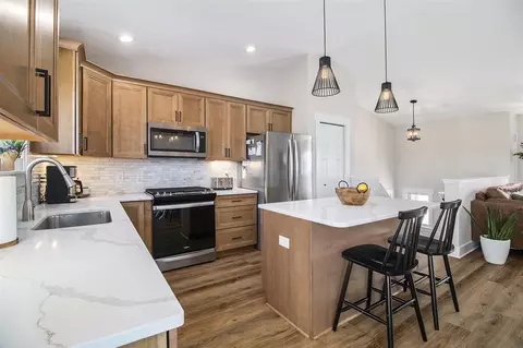 Kitchen - 5617 Whites Brg, Belding, MI 48809 photo 4 of 4