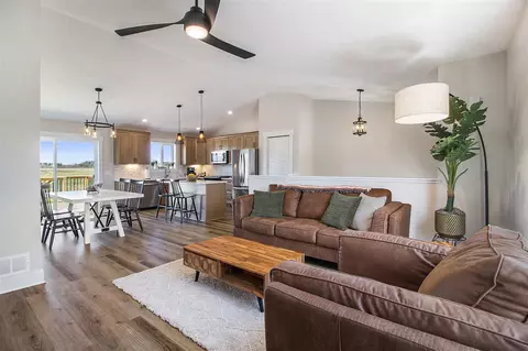 Living - 5617 Whites Brg, Belding, MI 48809 photo 2 of 3