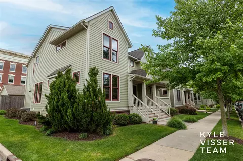 212 Hollister, Grand Rapids, MI 49506