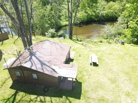 17115 20th, Marion, MI 49665