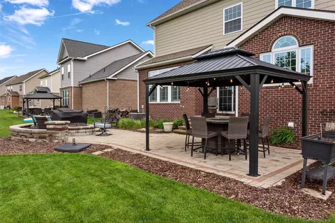 51284 Scarborough, Canton, MI 48188 photo 8