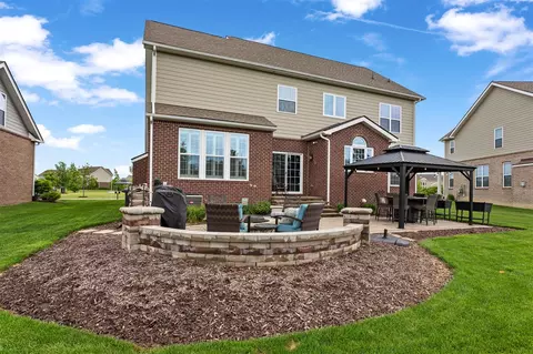 51284 Scarborough, Canton, MI 48188 photo 7