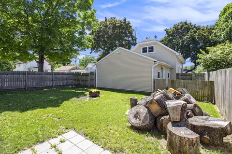 Exterior - 120 Gibson, Jackson, MI 49202 photo 4 of 5