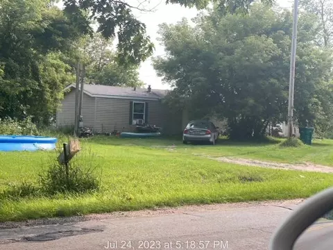 16099 Jefferson, Morley, MI 49336
