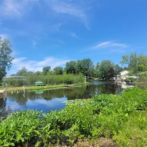 500 Cedar, Brooklyn, MI 49230