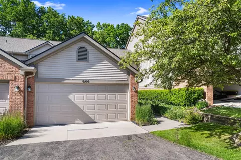 844 Woodridge Hls #99, Brighton, MI 48116