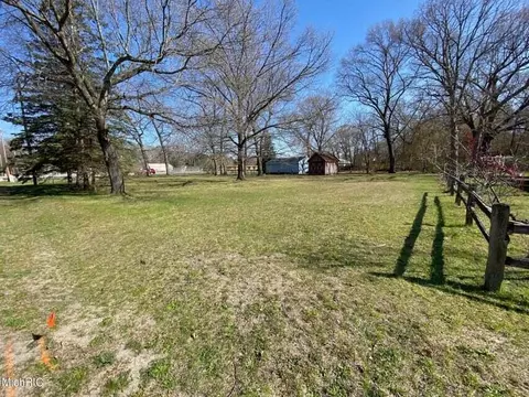 787 Giles, Muskegon, MI 49445