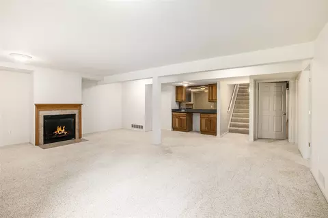 Living - 563 Sycamore #46, Saline, MI 48176 photo 6 of 6