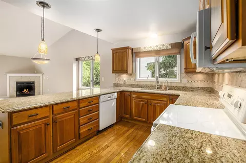 Kitchen - 563 Sycamore #46, Saline, MI 48176 photo 2 of 5