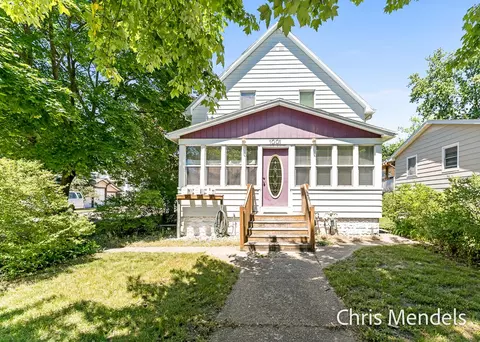1001 Washington, Grand Haven, MI 49417