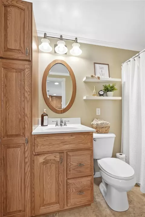 Bath - 7576 W Dakota, Manton, MI 49663 photo 2 of 3
