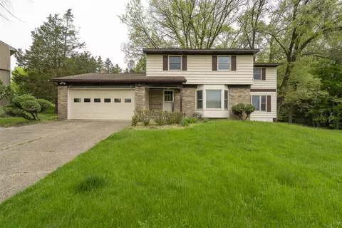 6197 Adacroft, Ada, MI 49301