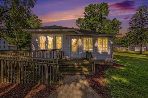 290 S Maple, Marcellus, MI 49067 photo 2