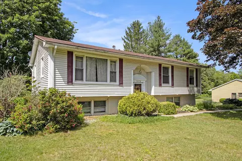 5670 Castleton, Kalamazoo, MI 49009