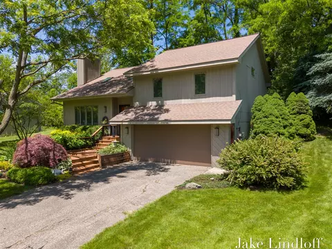 3441 Eastridge, Grand Rapids, MI 49525