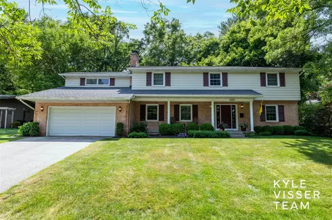 2036 Wilshire, East Grand Rapids, MI 49506