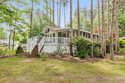 6473 Blue Star #96, Saugatuck, MI 49453