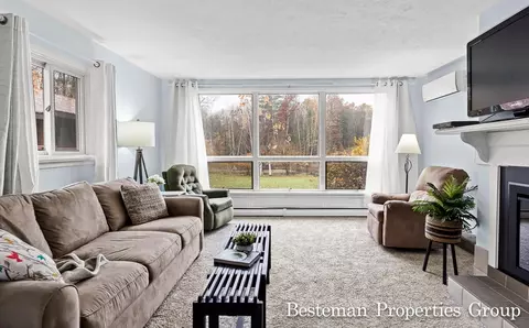 Living - 2153 S Evergreen, White Cloud, MI 49349 photo 2 of 4