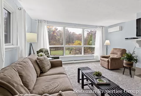 Living - 2153 S Evergreen, White Cloud, MI 49349 photo 3 of 4