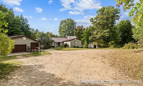Exterior - 2153 S Evergreen, White Cloud, MI 49349 photo 3 of 15