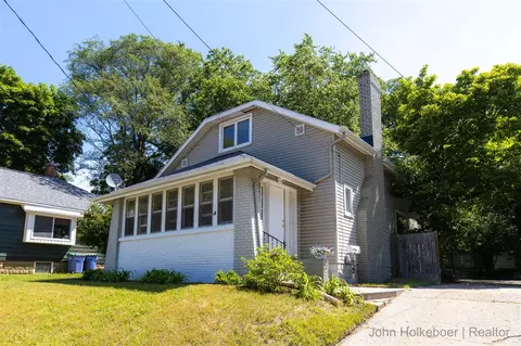 1822 Kalamazoo, Grand Rapids, MI 49507