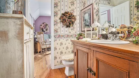 Bath - 124 W Jackson, Mendon, MI 49072 photo 2 of 5