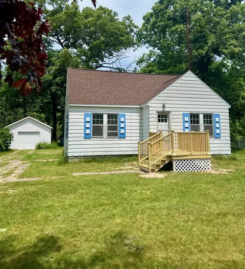 4412 W Giles, Muskegon, MI 49445