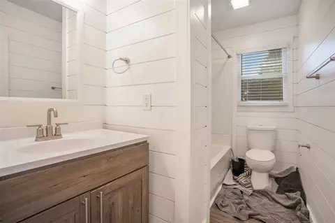 Bath - 415 Eleventh, Three Rivers, MI 49093 photo 1 of 1