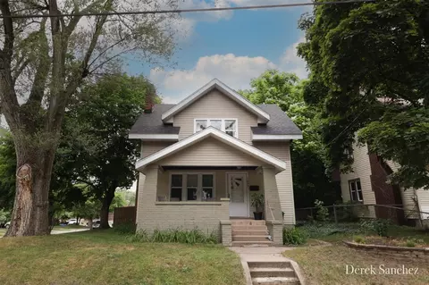 1055 Cooper, Grand Rapids, MI 49507