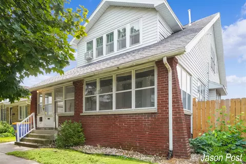 1054 Hovey, Grand Rapids, MI 49504