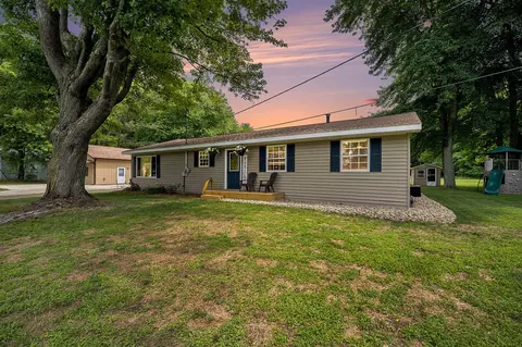 65 E Baseline, Gobles, MI 49055 photo 2