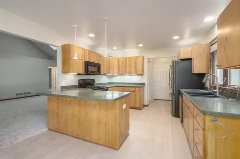 385 West, Schoolcraft, MI 49087 photo 8
