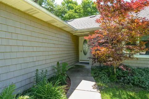 385 West, Schoolcraft, MI 49087 photo 2