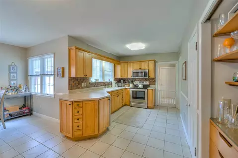903 Brighton, Jackson, MI 49203 photo 12