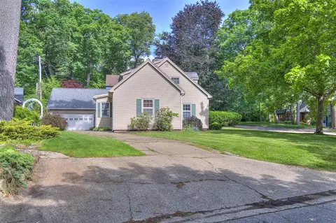 903 Brighton, Jackson, MI 49203 photo 5