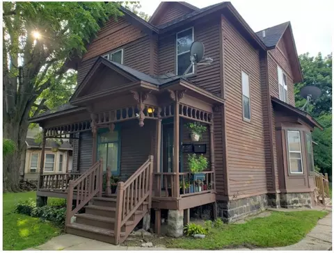 910 Washington, Kalamazoo, MI 49001