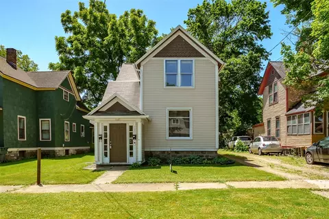 707 Mccourtie, Kalamazoo, MI 49008