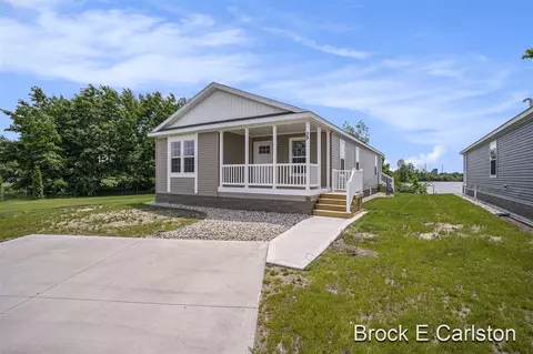 1283 Ellis #39, Norton Shores, MI 49441