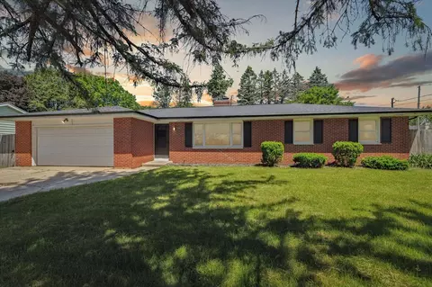 2420 Rosewood, Portage, MI 49024