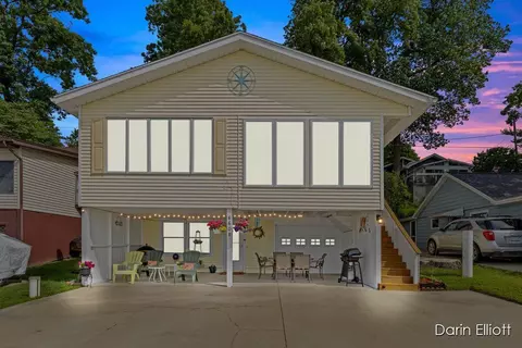 6608 Shoreline, Saranac, MI 48881