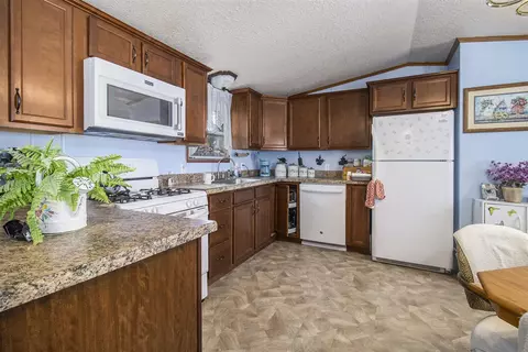 Kitchen - 118 Rachael Dr, Stanton, MI 48888 photo 1 of 1