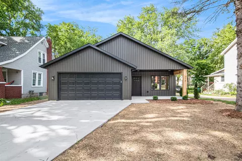 213 W Main, Middleville, MI 49333