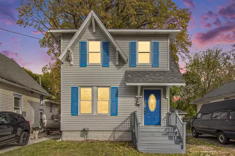 1330 W Hillsdale, Lansing, MI 48915