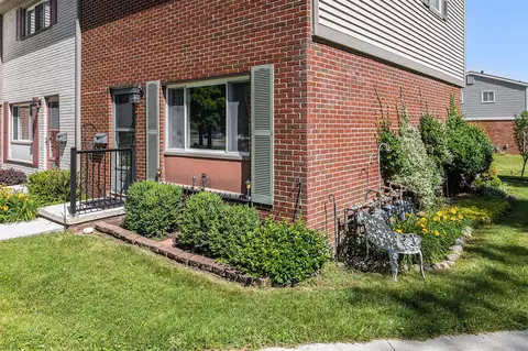Exterior - 3027 Williamsburg, Ann Arbor, MI 48108 photo 2 of 8