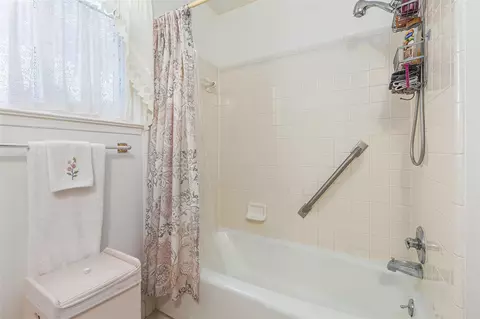 Bath - 3027 Williamsburg, Ann Arbor, MI 48108 photo 2 of 2