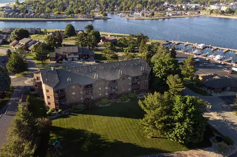 368 Harbor #102, Ludington, MI 49431