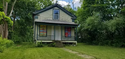739 Mccourtie, Kalamazoo, MI 49008